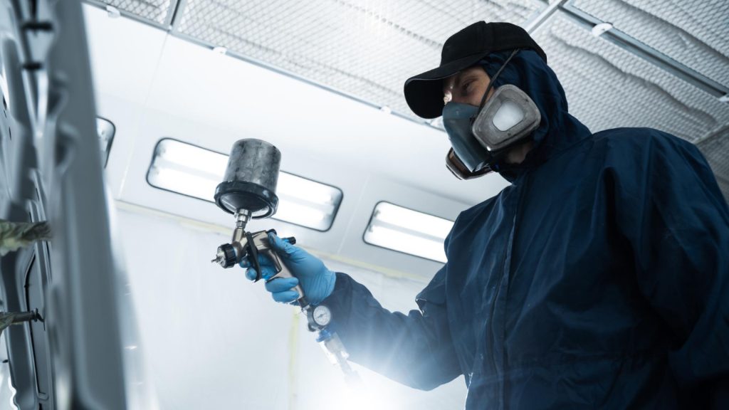 Investissez dans votre futur avec une formation de peintre aéronautique