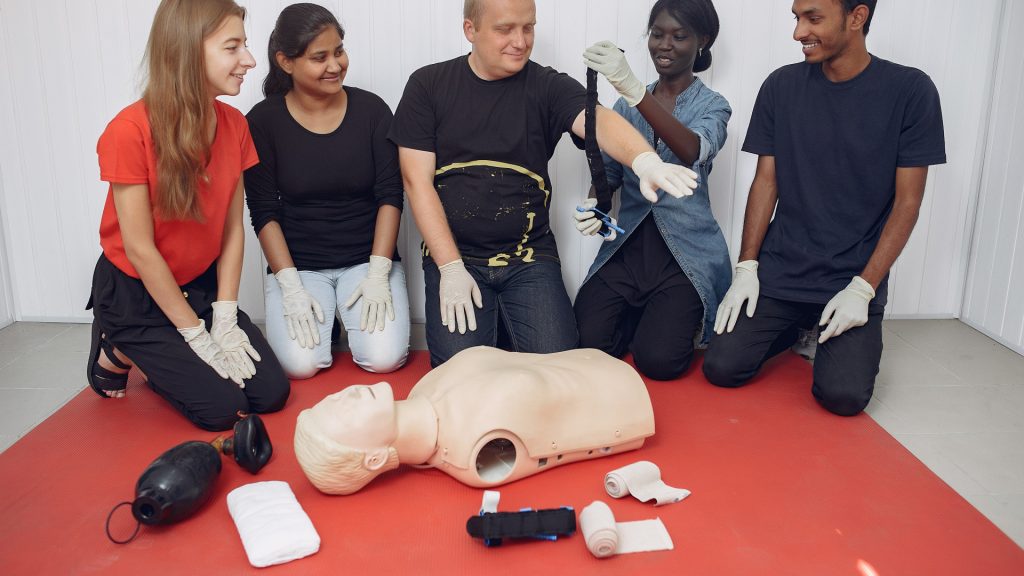 Formation AFGSU : tout savoir sur l’attestation de gestes et soins d’urgence