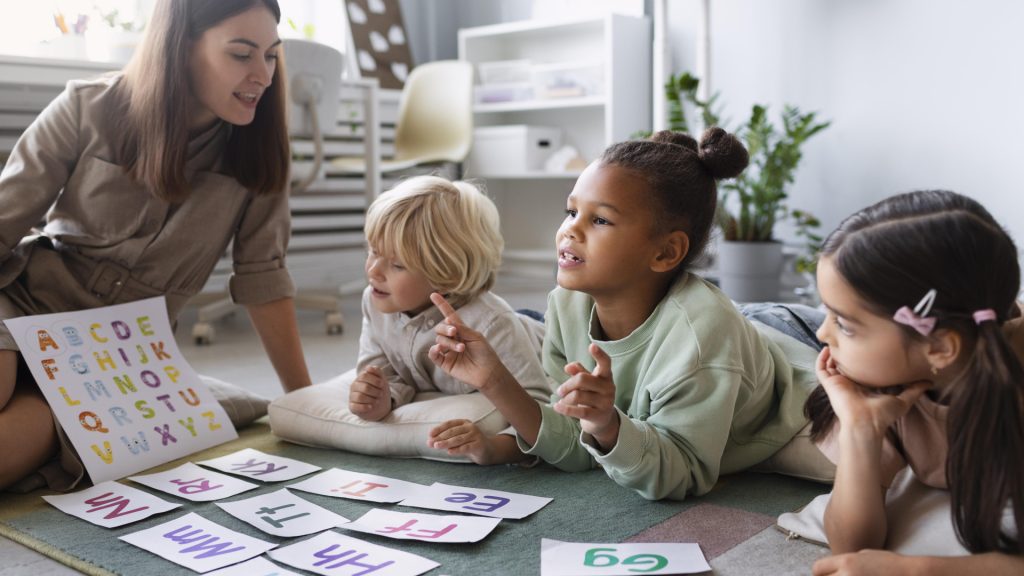 Vae éducateur de jeunes enfants : concrétiser son expérience professionnelle